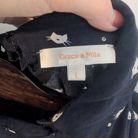 Grace and Mila Cat Blouse with ribbon tie back - Picture 4 of 4